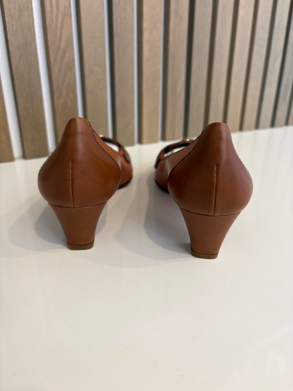 Prada Tan Leather Kitten Heels - Never Worn - Picture 3 of 4